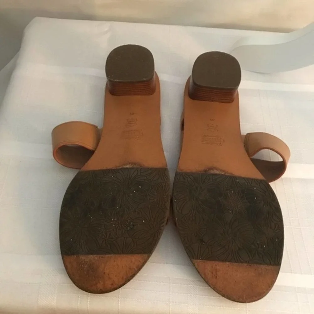 ⭐️Raffini Leather Sandals sz 10, 1.5” heel EUC
